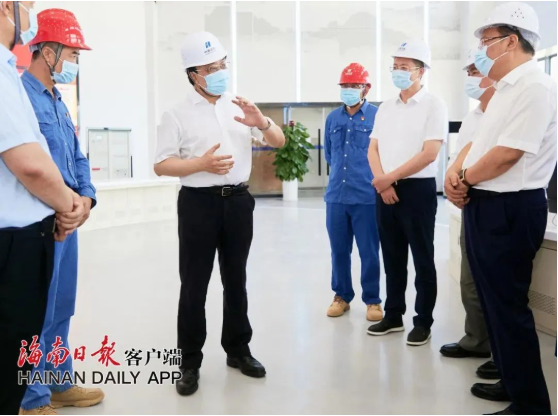 歡迎海南省省委常委，省委副書記，省長(zhǎng)馮飛蒞臨馳大幕墻公司承接的洋浦華能幕墻項(xiàng)目視察